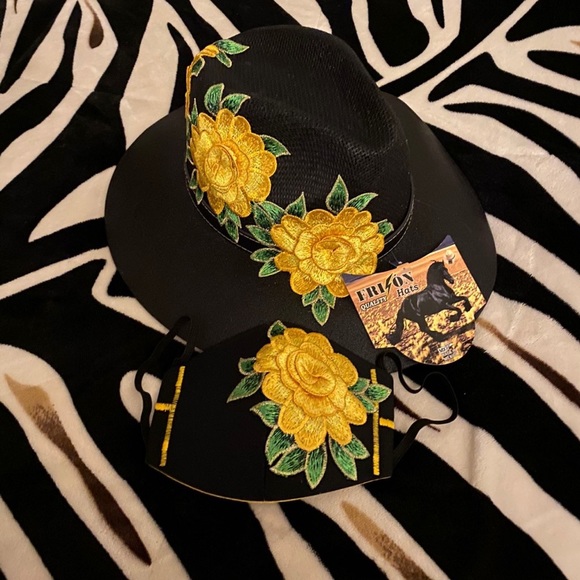 Beautiful hat and matching face mask - Picture 1 of 1